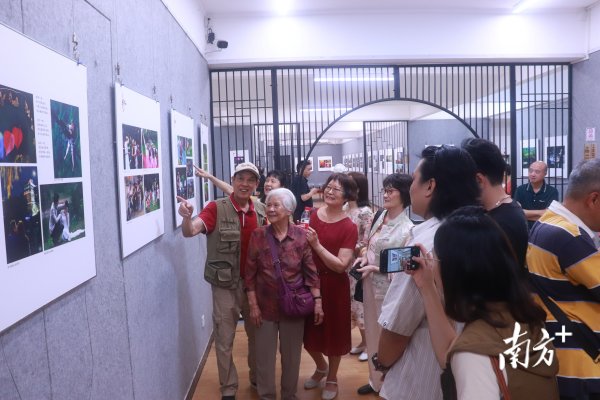 金御优配 从一场摄影展出发，看群众文艺的广阔天地｜文化观察